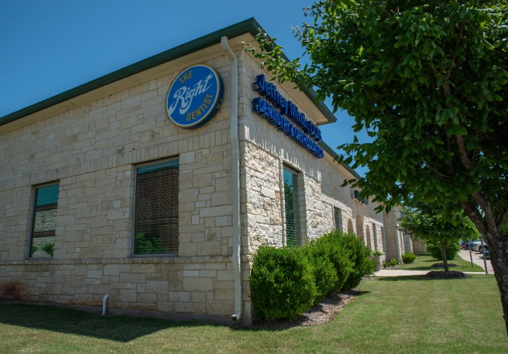 Exterior view of the Right Dentist's dental office in Rockwall, TX.
